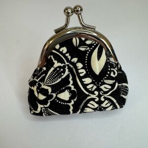 Vera Bradley Barcelona Kiss Kisslock Coin Purse 3" x 3" Small Lightweight